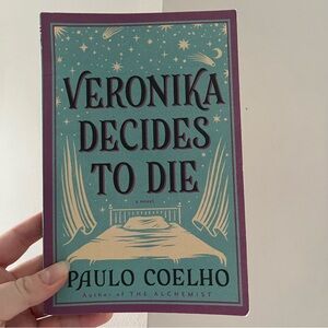 📚 4/25$ 📚 Veronika Decides to Die Book